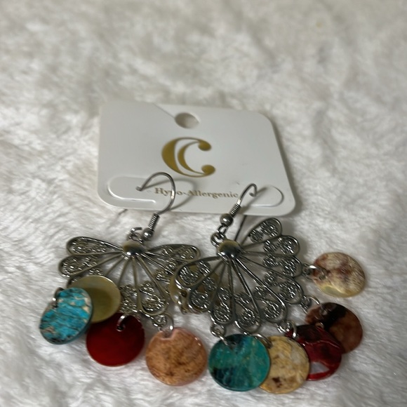 Charming Charlie, hypo allergenic chandelier earrings multicolor coral Thailand - Picture 5 of 7